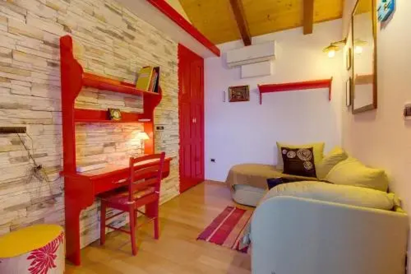 House Lumanera - Merascica