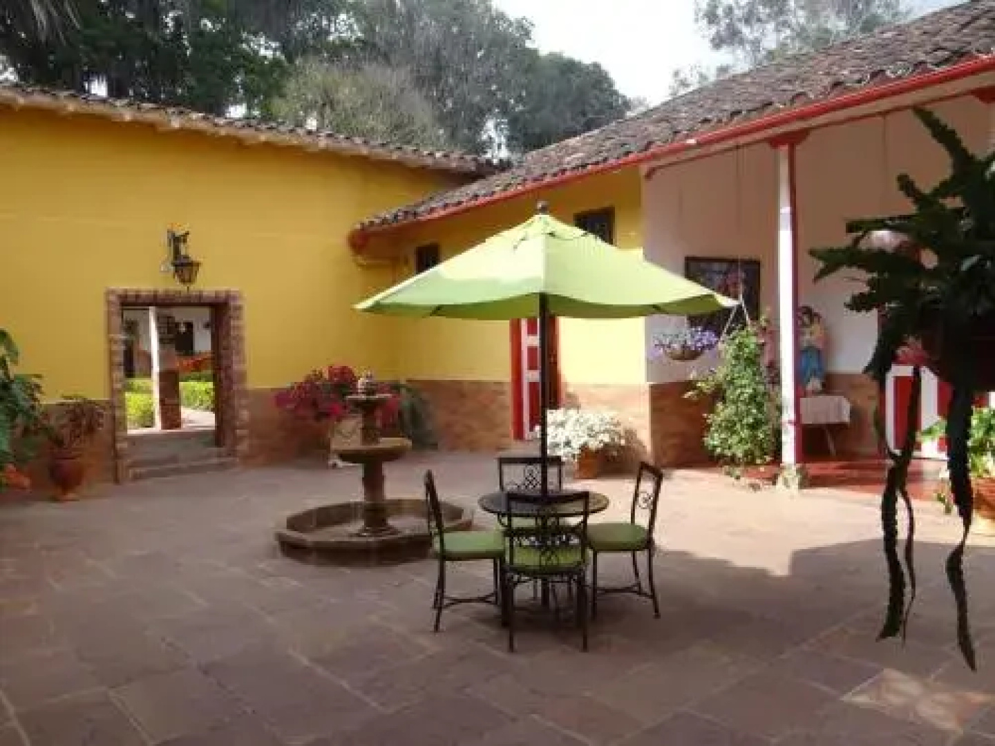 Hotel Hacienda Santa Barbara