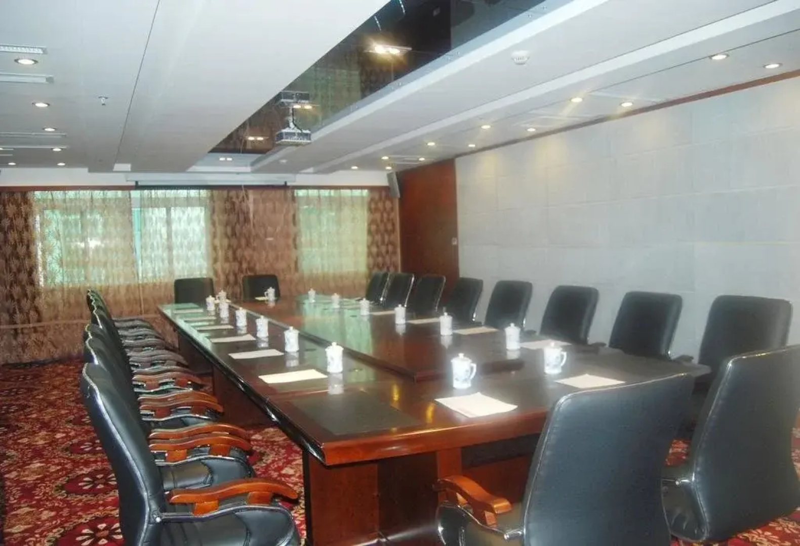 Jade Rainbow International Hotel