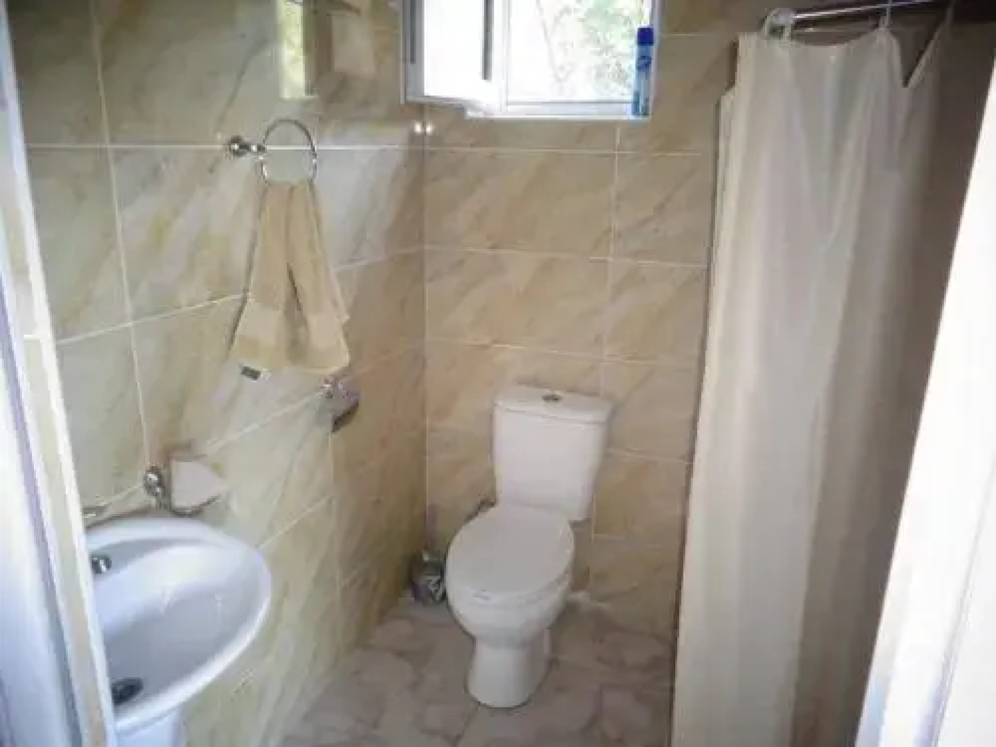 Guesthouse Raisa