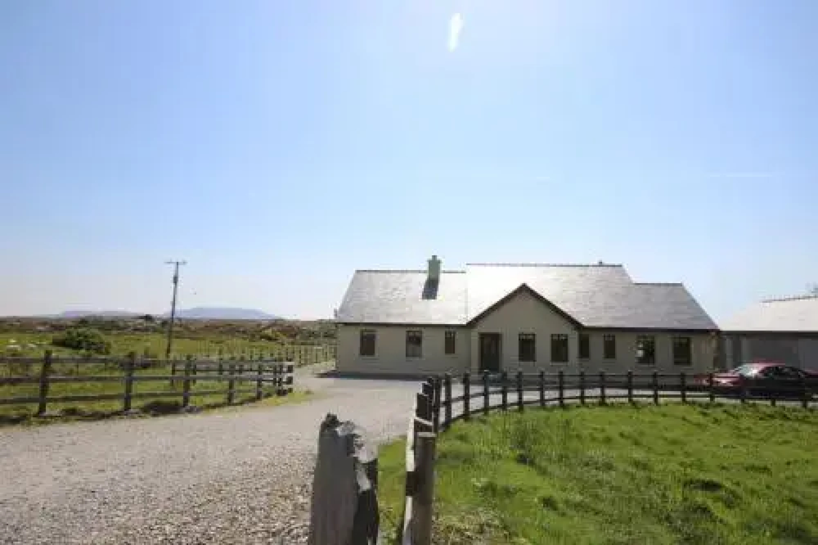 White Thorn House