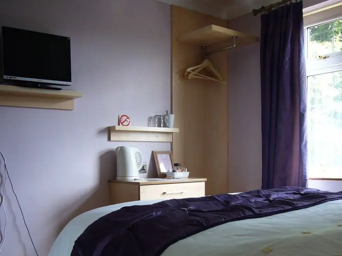Pinetrees Bed & Breakfast