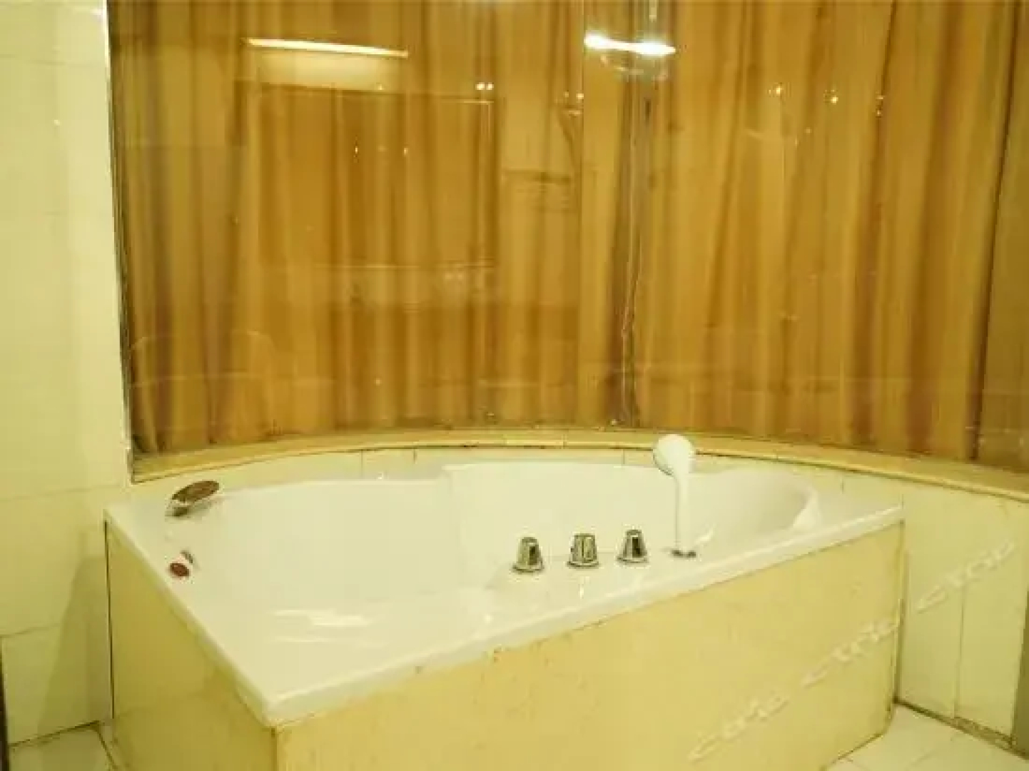 Wangfu Business Hotel