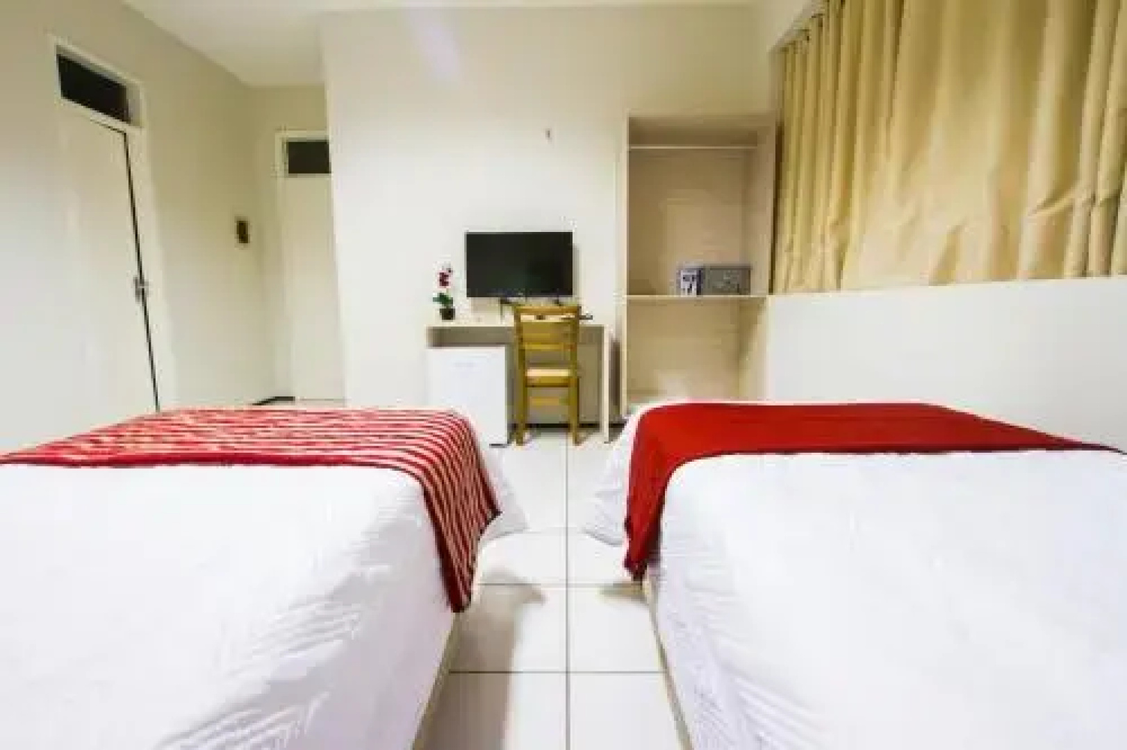 Holiday Hotel Picos