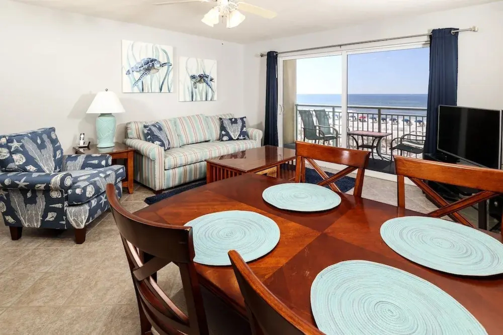 Pelican Isle 215 by RedAwning