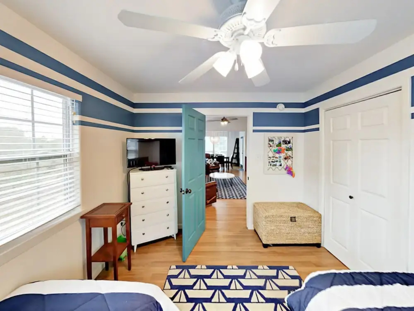 Lakefront Haven - 3 Br Home
