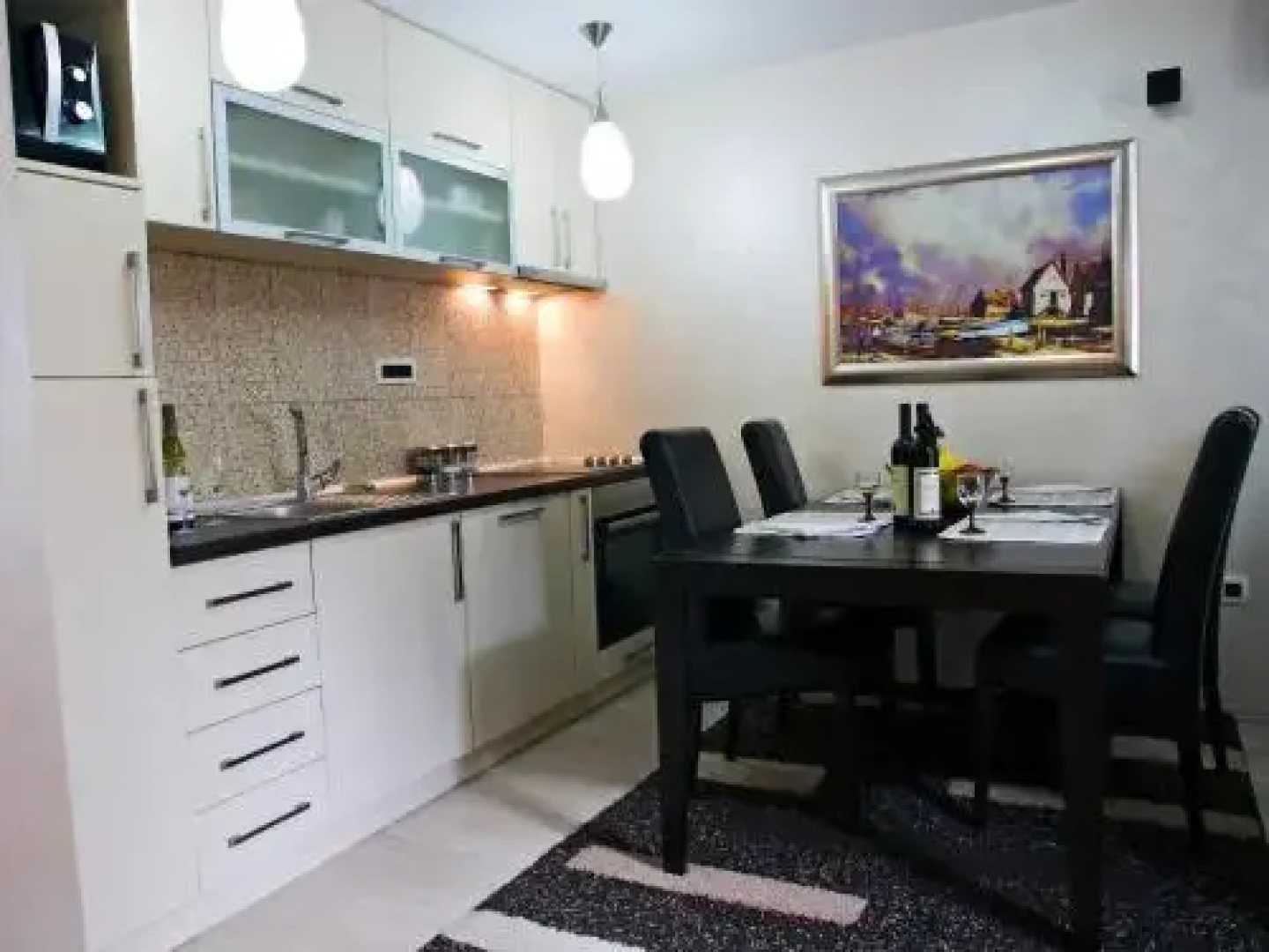 Dekaderon Lux Apartments