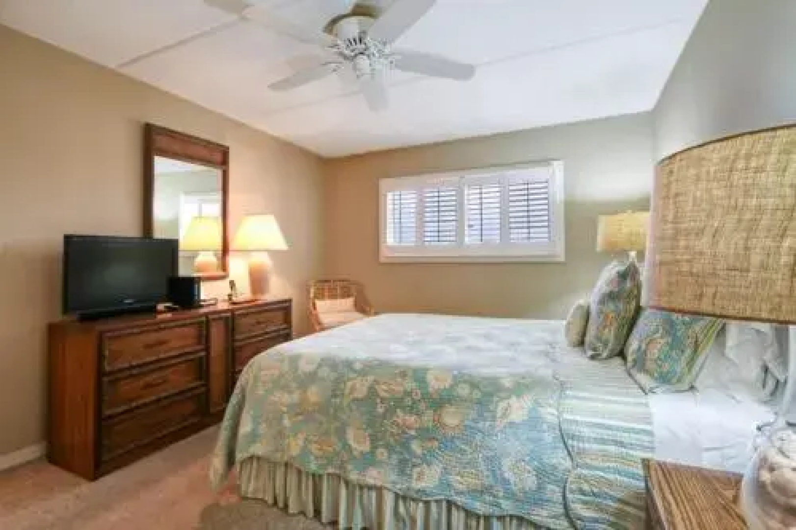 Beautifully Decorated Condo with Magnificent View of Atlantic by RedAwning