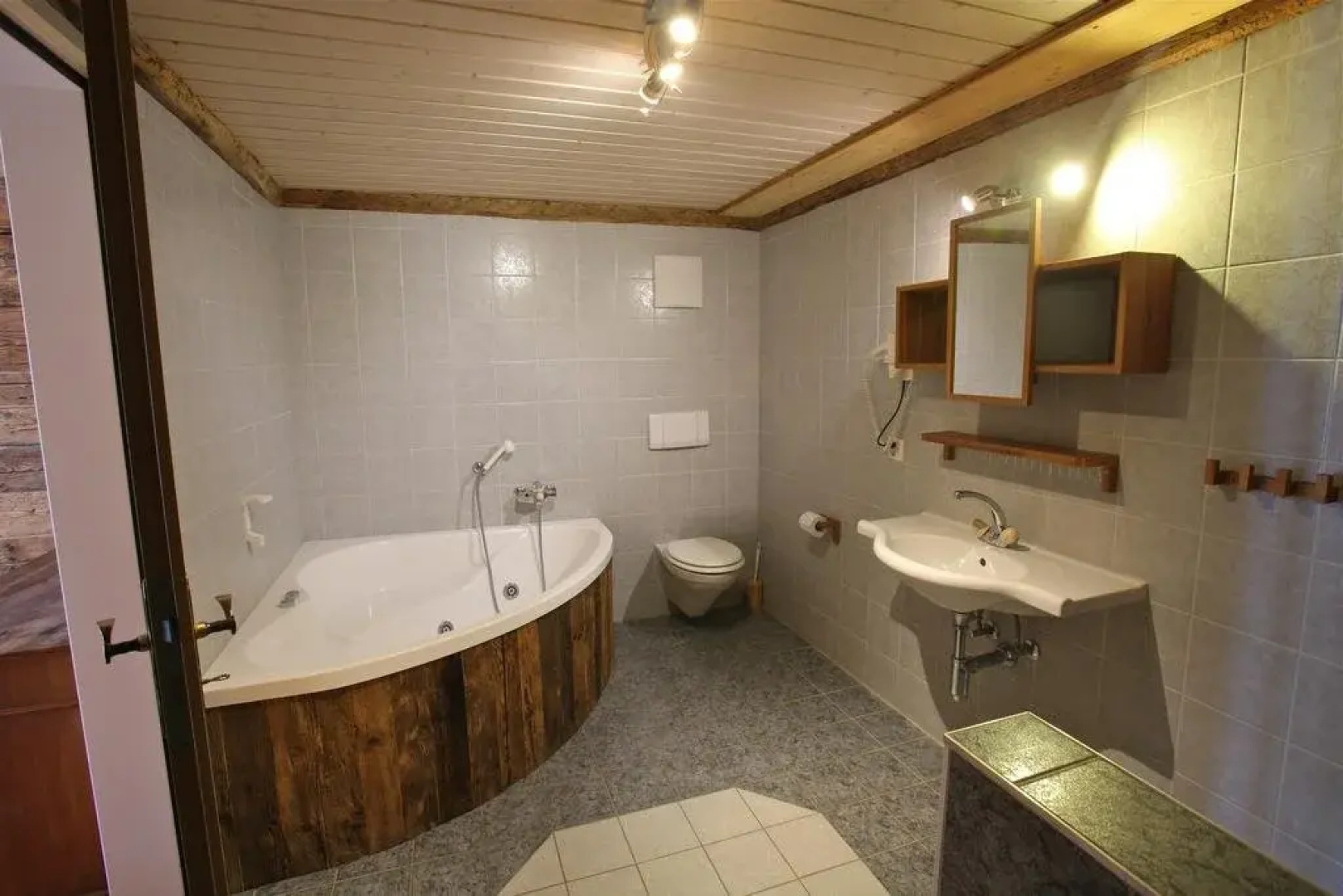 Les chambres et Roulottes des Noisetiers