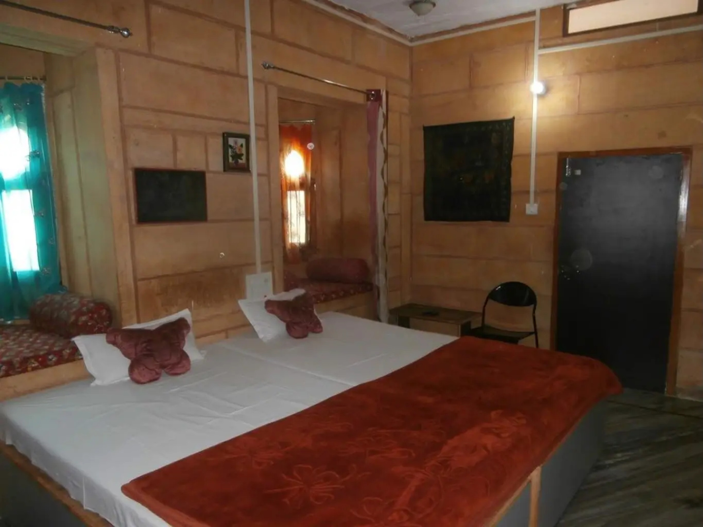 Nomads Guest House