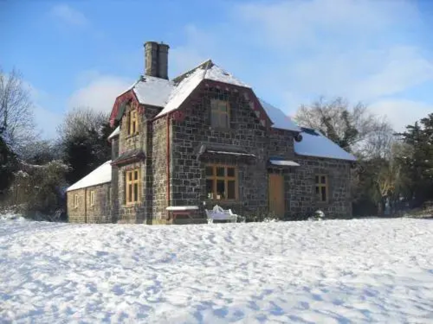 Ballealy Cottage