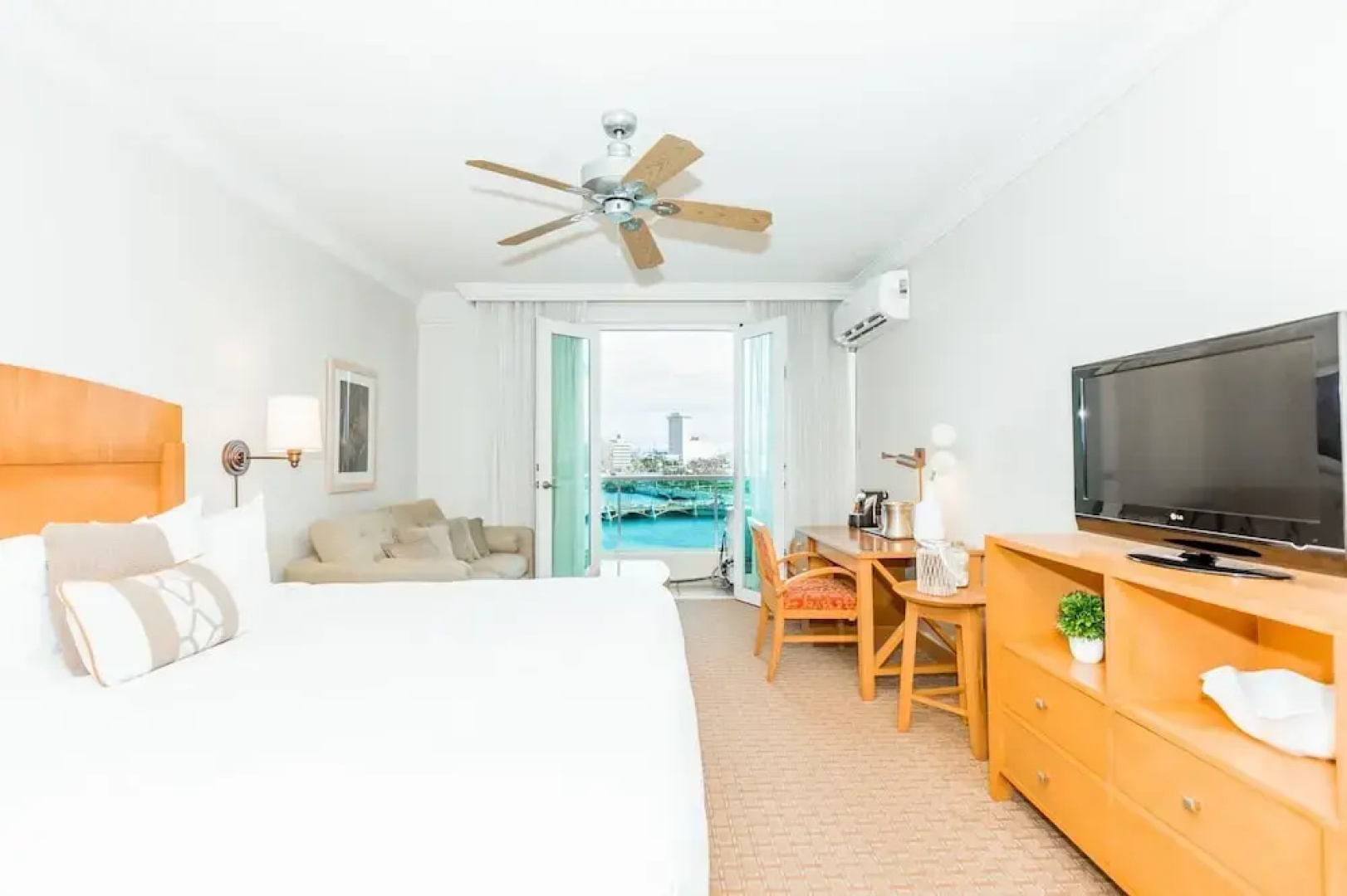 512 Ocean Suite