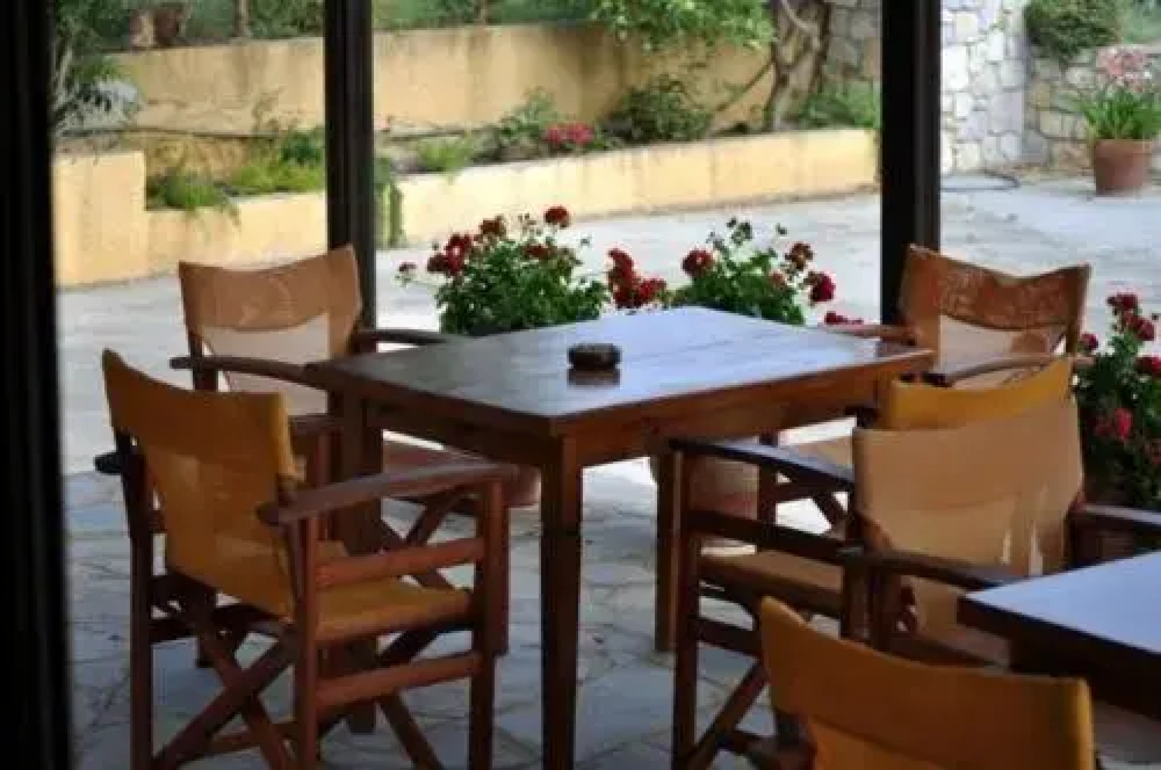 Hotel Avra