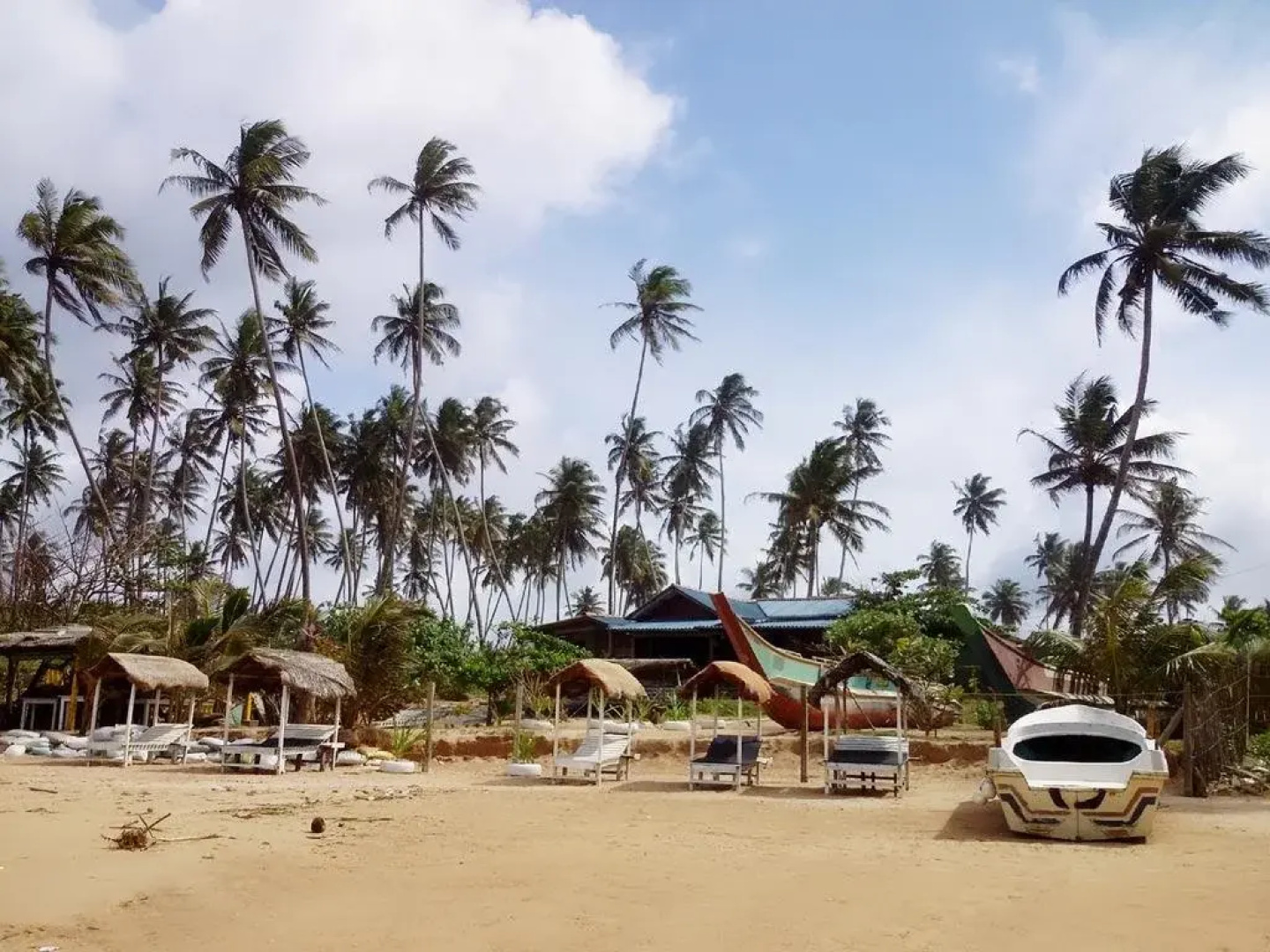 Relax Beach Resort