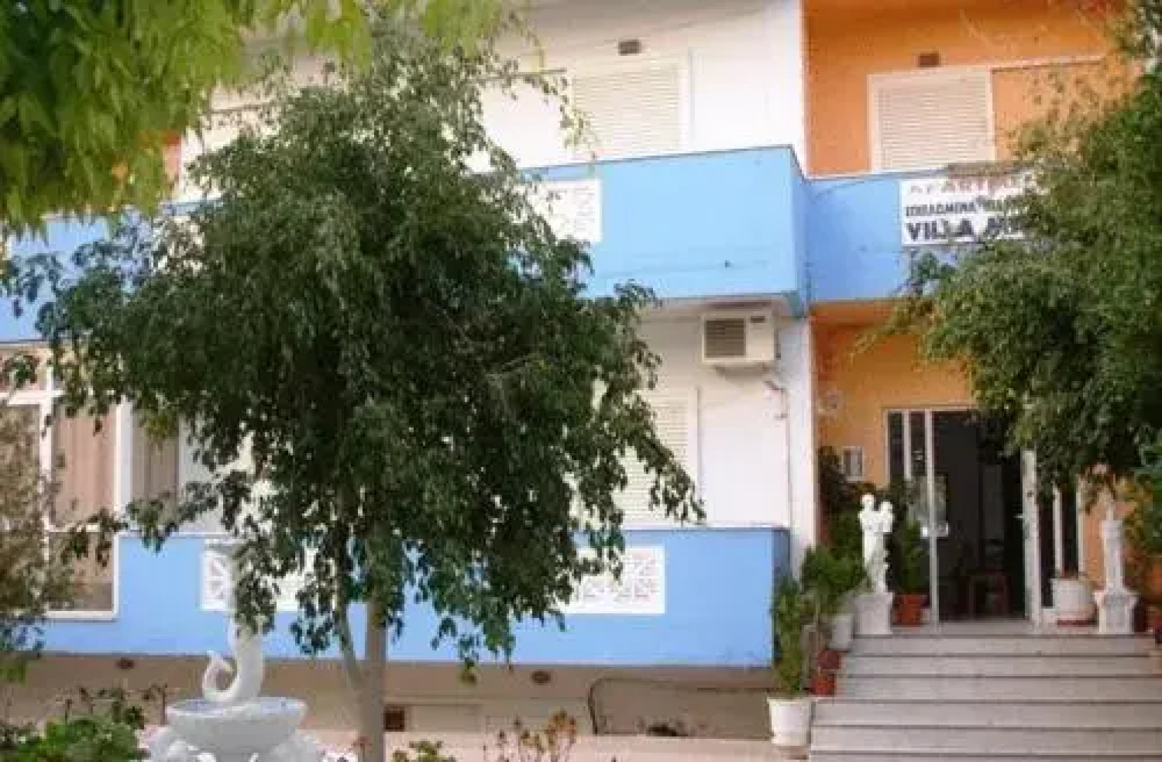 Villa Maria Apartments