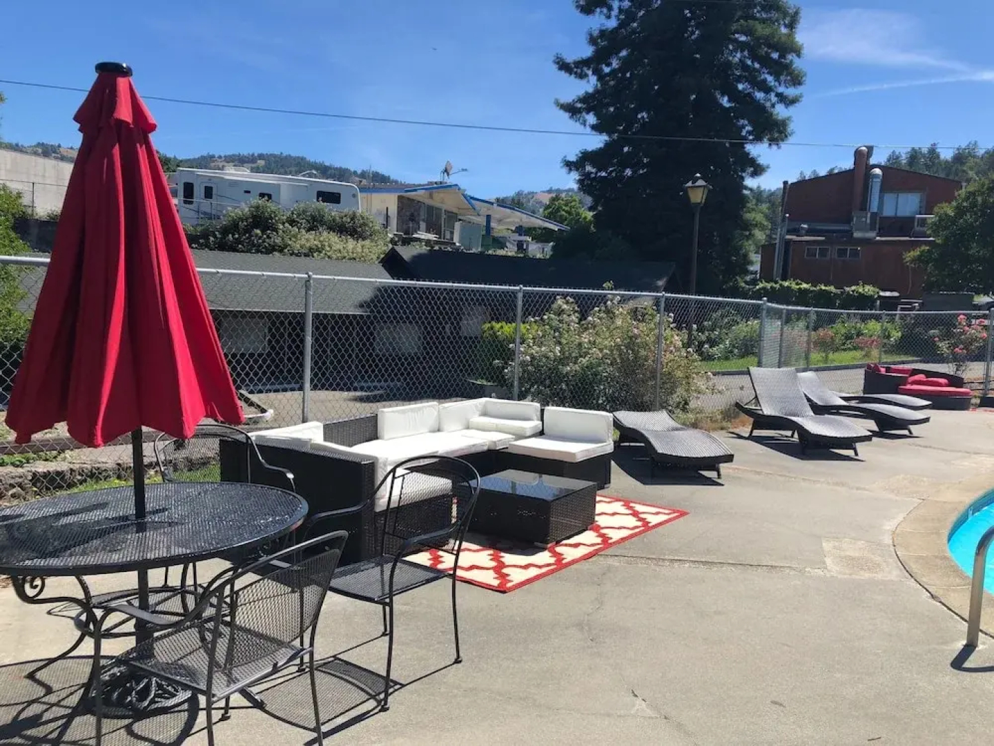 Sherwood Forest Motel