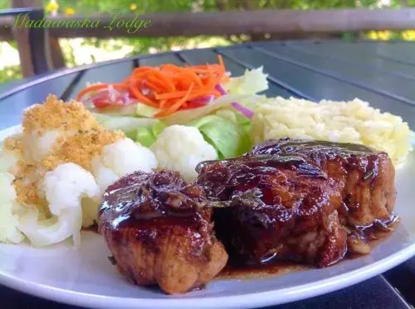 Madawaska Lodge-Camping Cabins