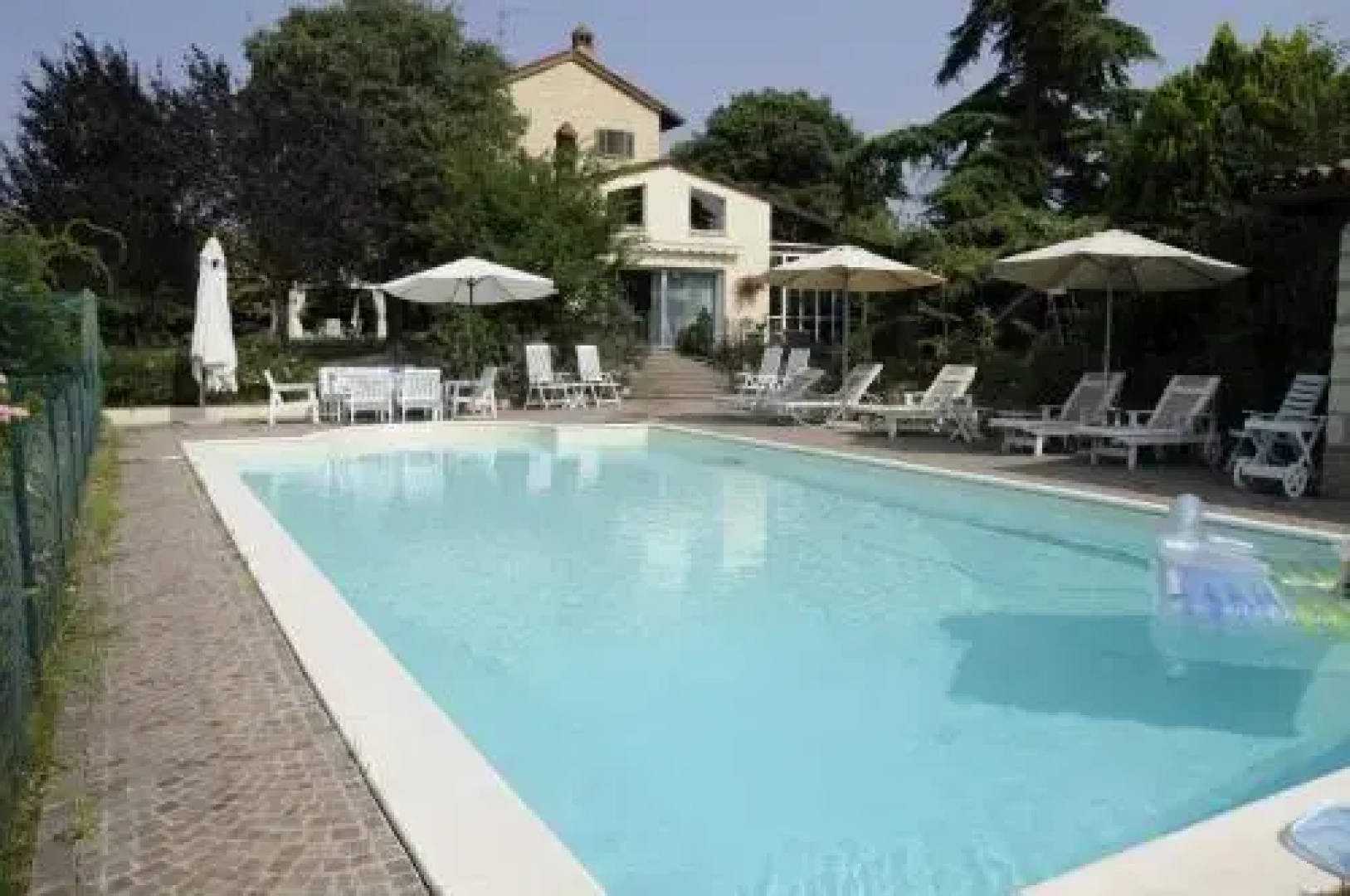 Dipendenza Hotel Londra