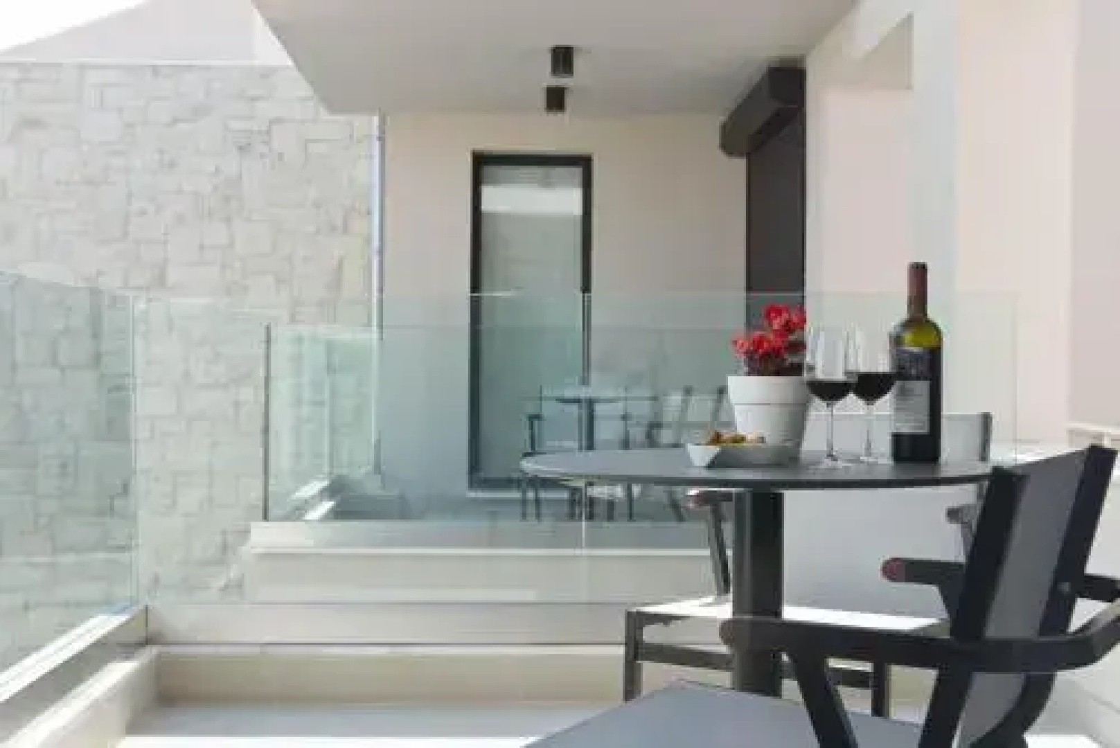 Botargo Suites