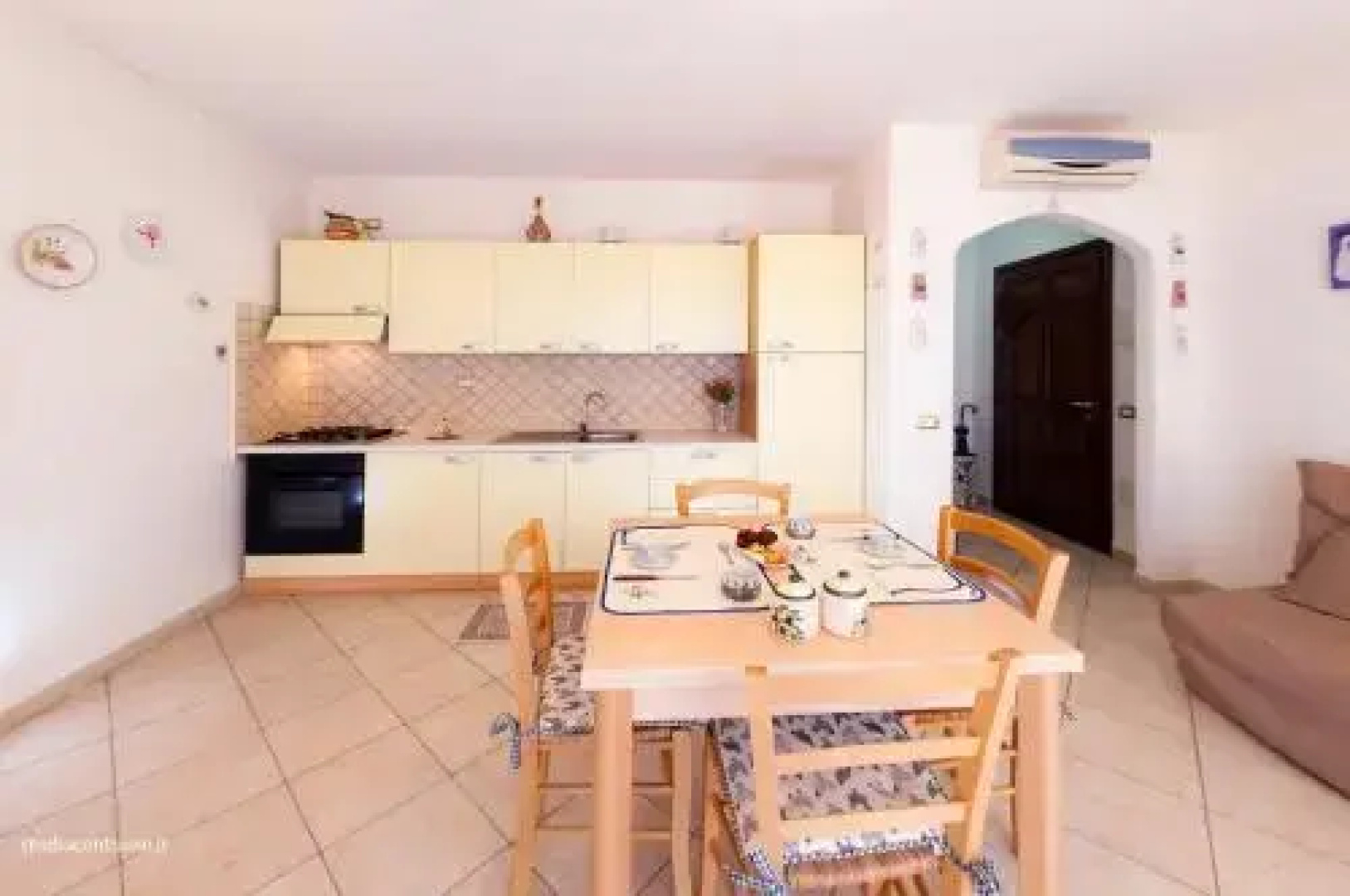 Cosy Holiday Home in Isola Rossa With Garden