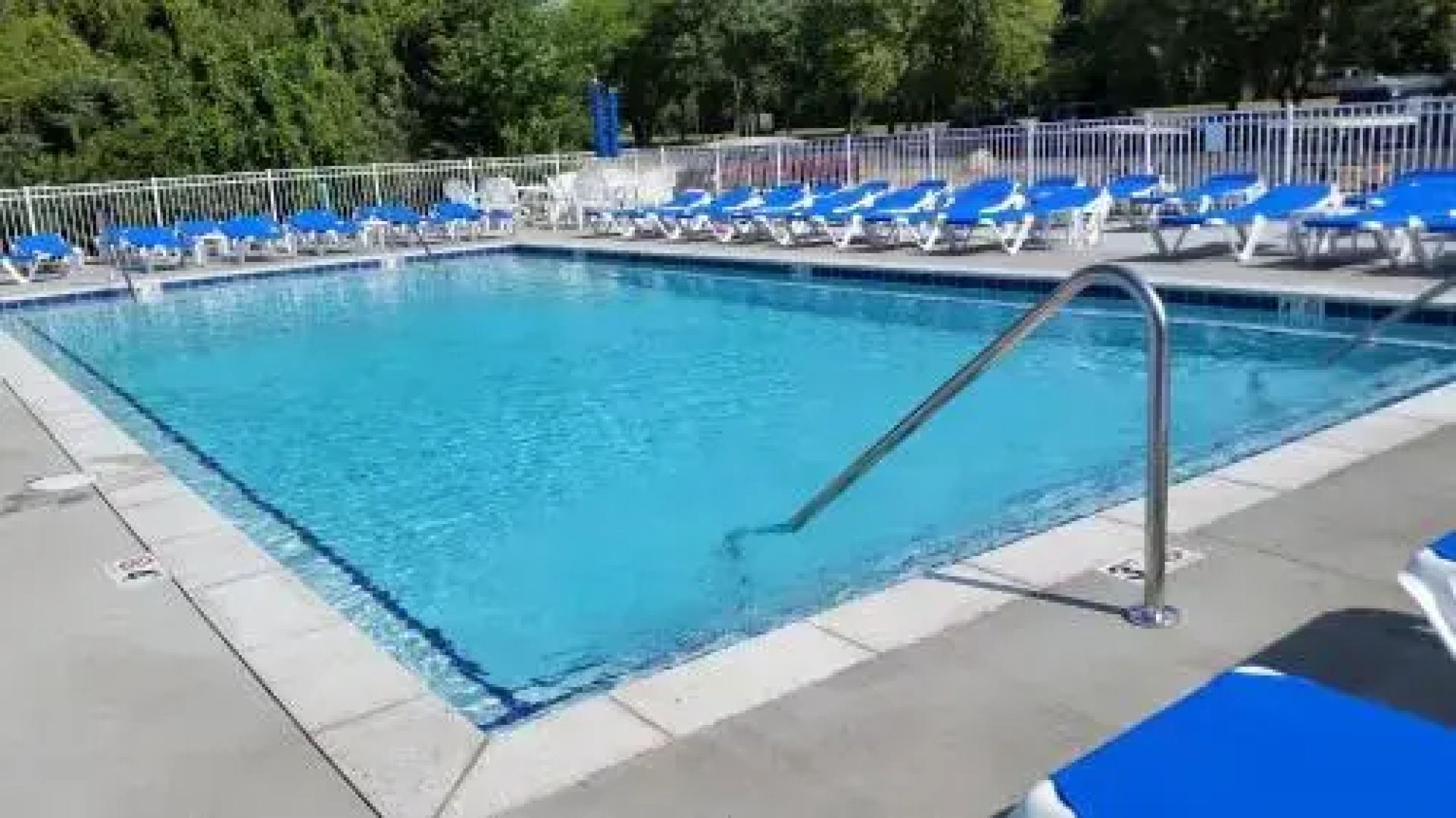 Put in Bay Waterfront Condo #106