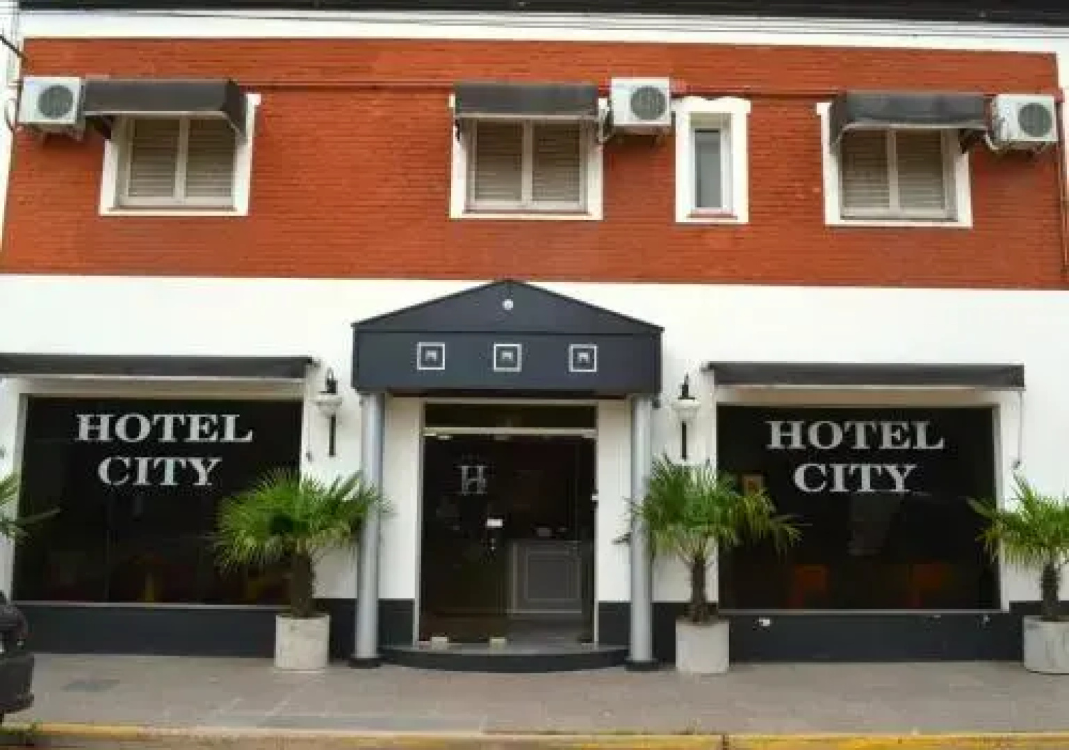 Lujan City Hotel