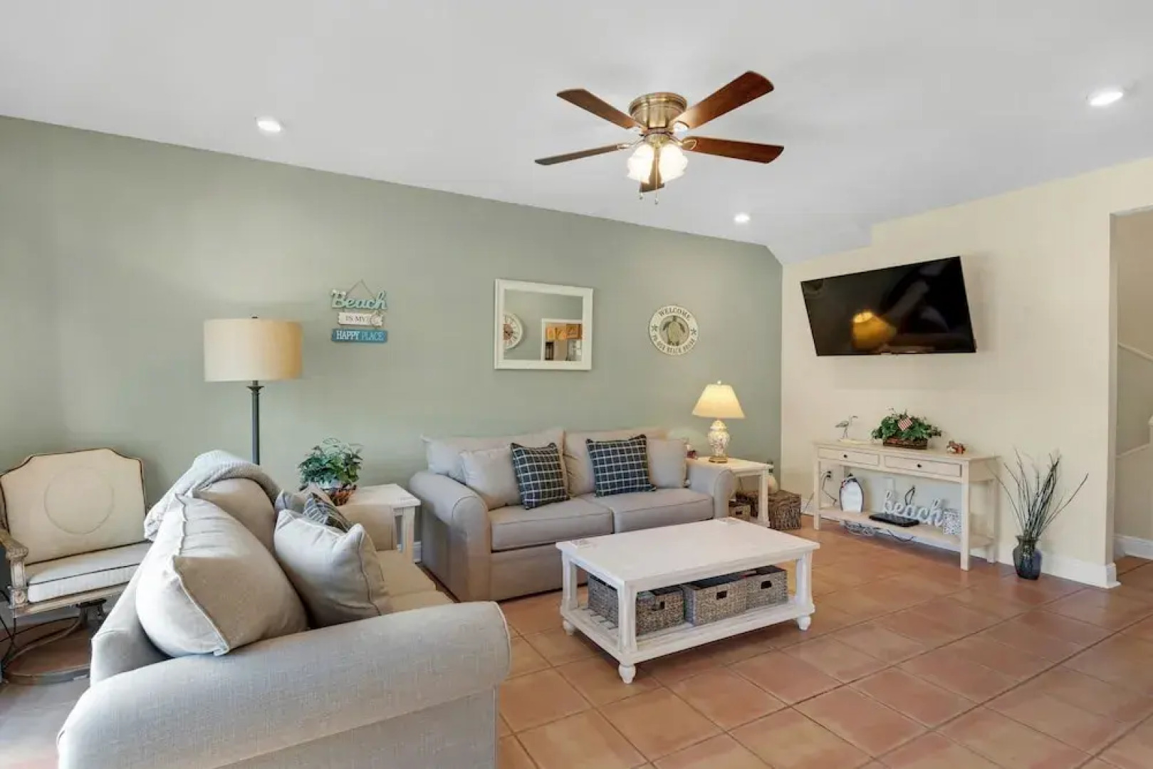 Santa Rosa Delight - 3 Br Townhouse