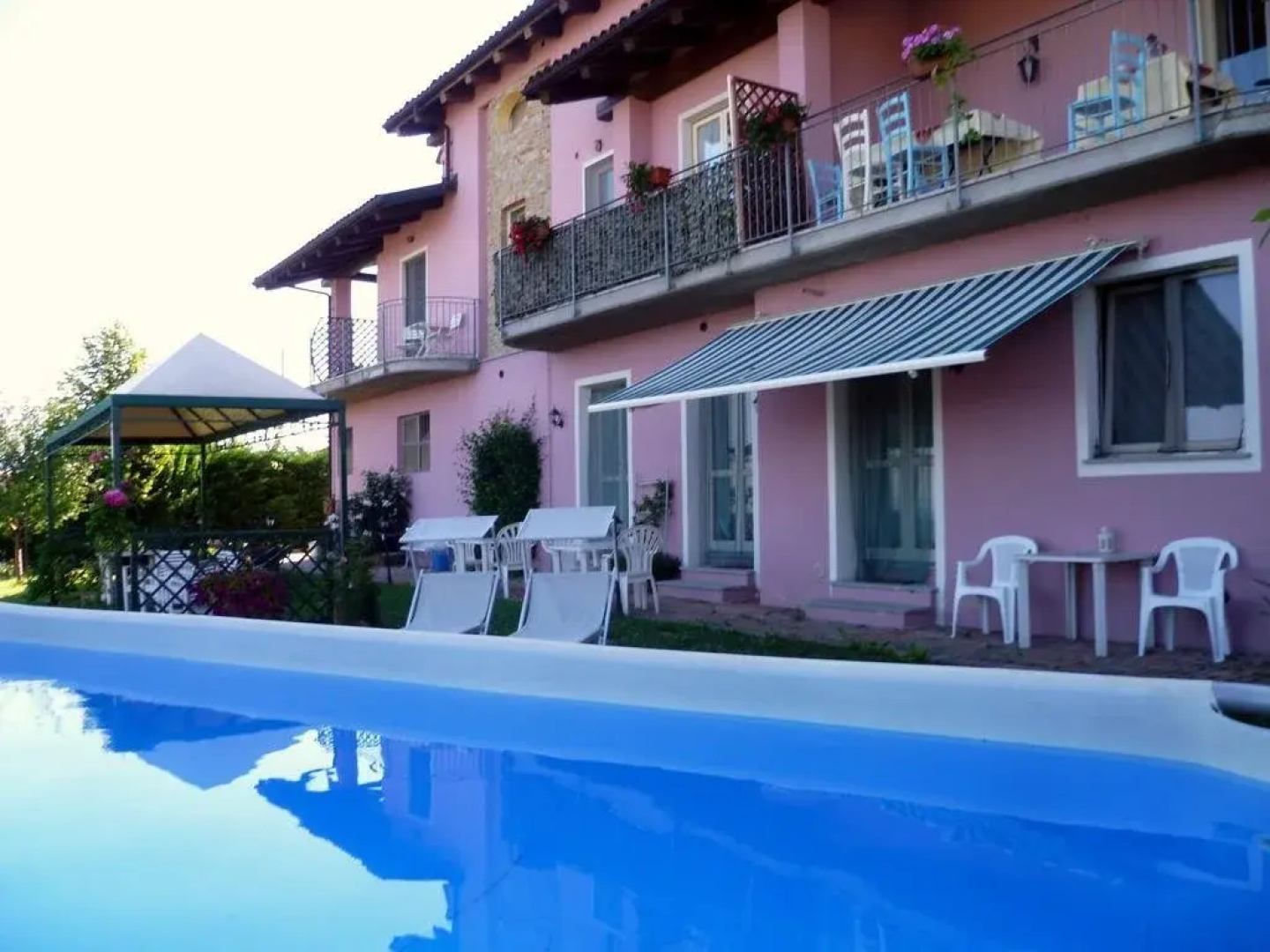 Domus Langhe B&B