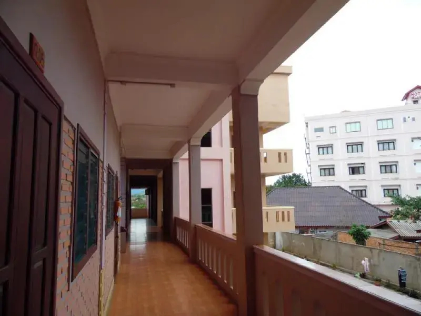 Dok Khoune Hotel
