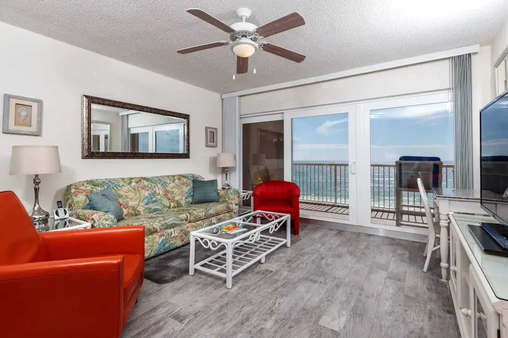 Islander 6011 by RedAwning