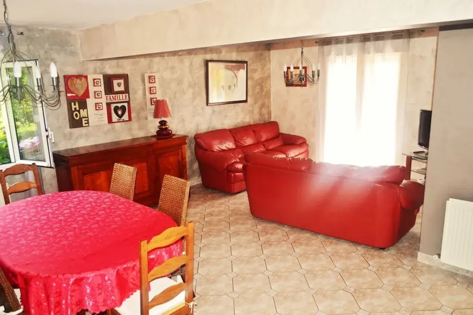 Peaceful Tregomeur house