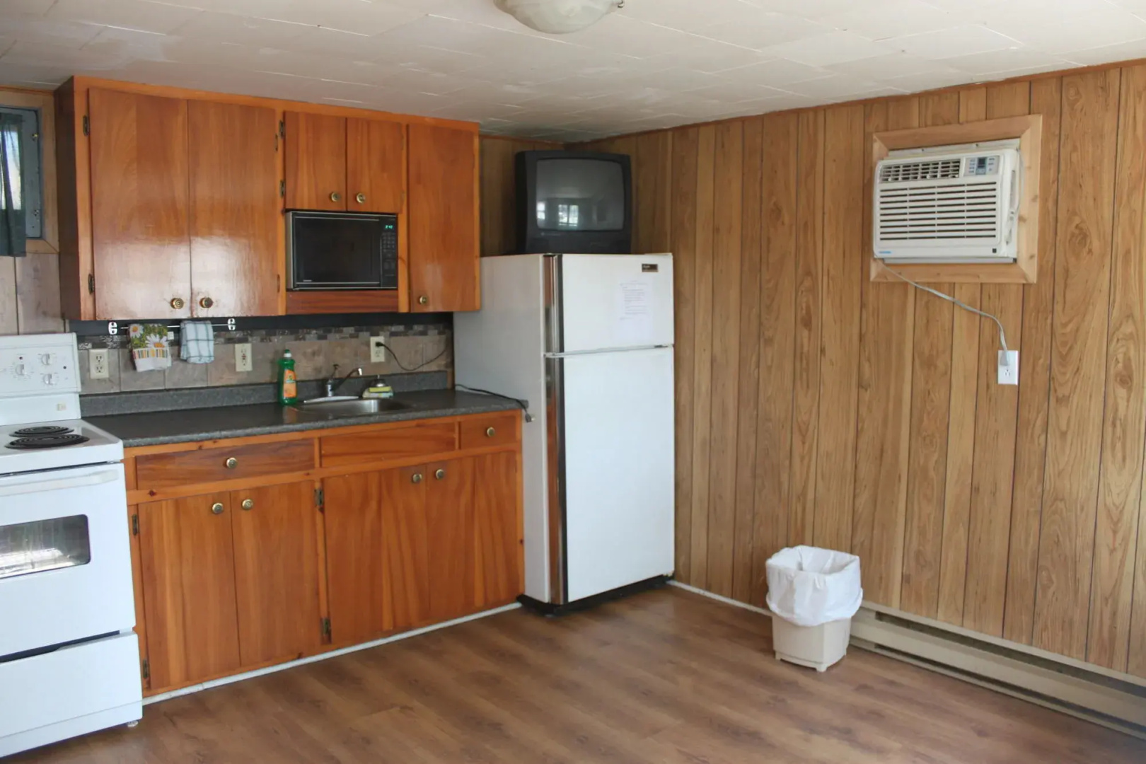 Alton Lodges