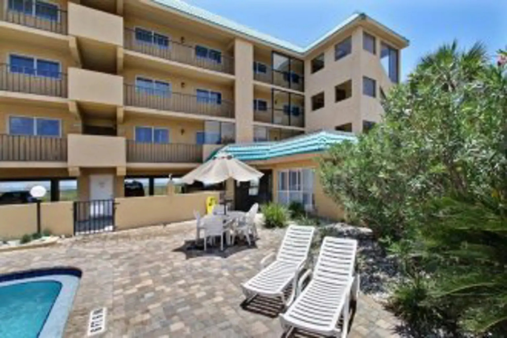 Affordable Condo with Amazing Ocean View by RedAwning