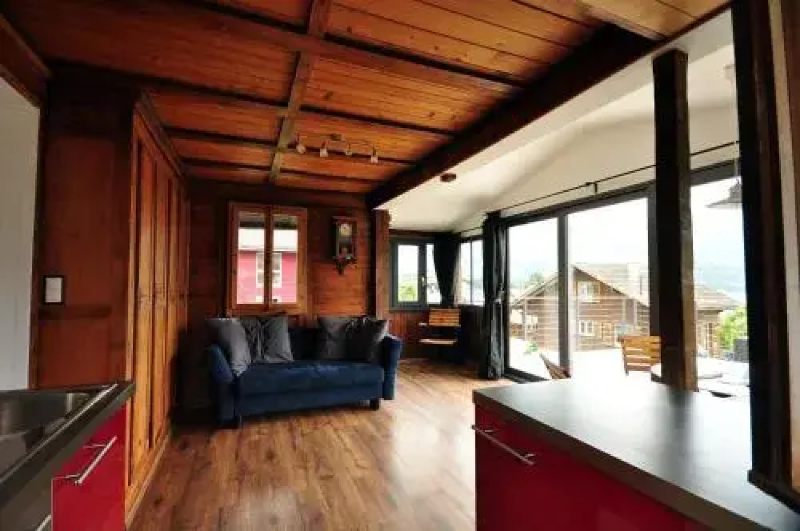 Lake View Chalet