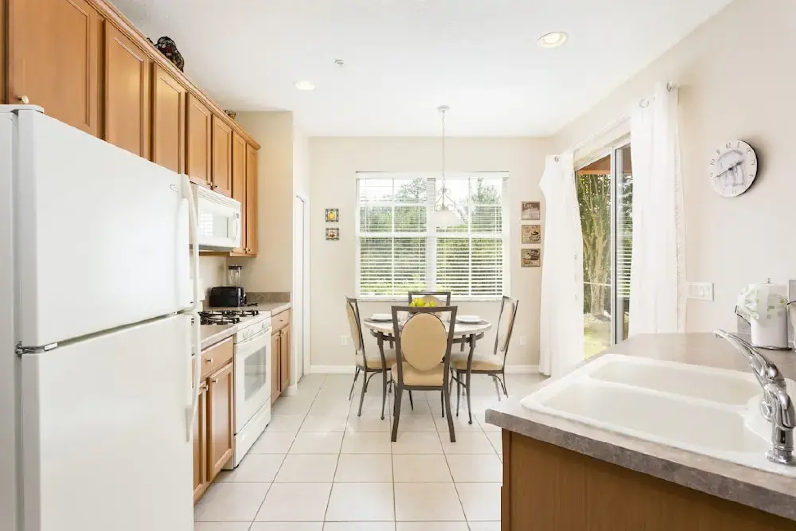 The Preserve at Carriage Pointe 3 Br townhouse by RedAwning