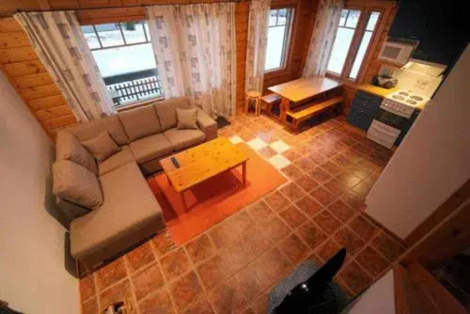 Himoshovi Cottages