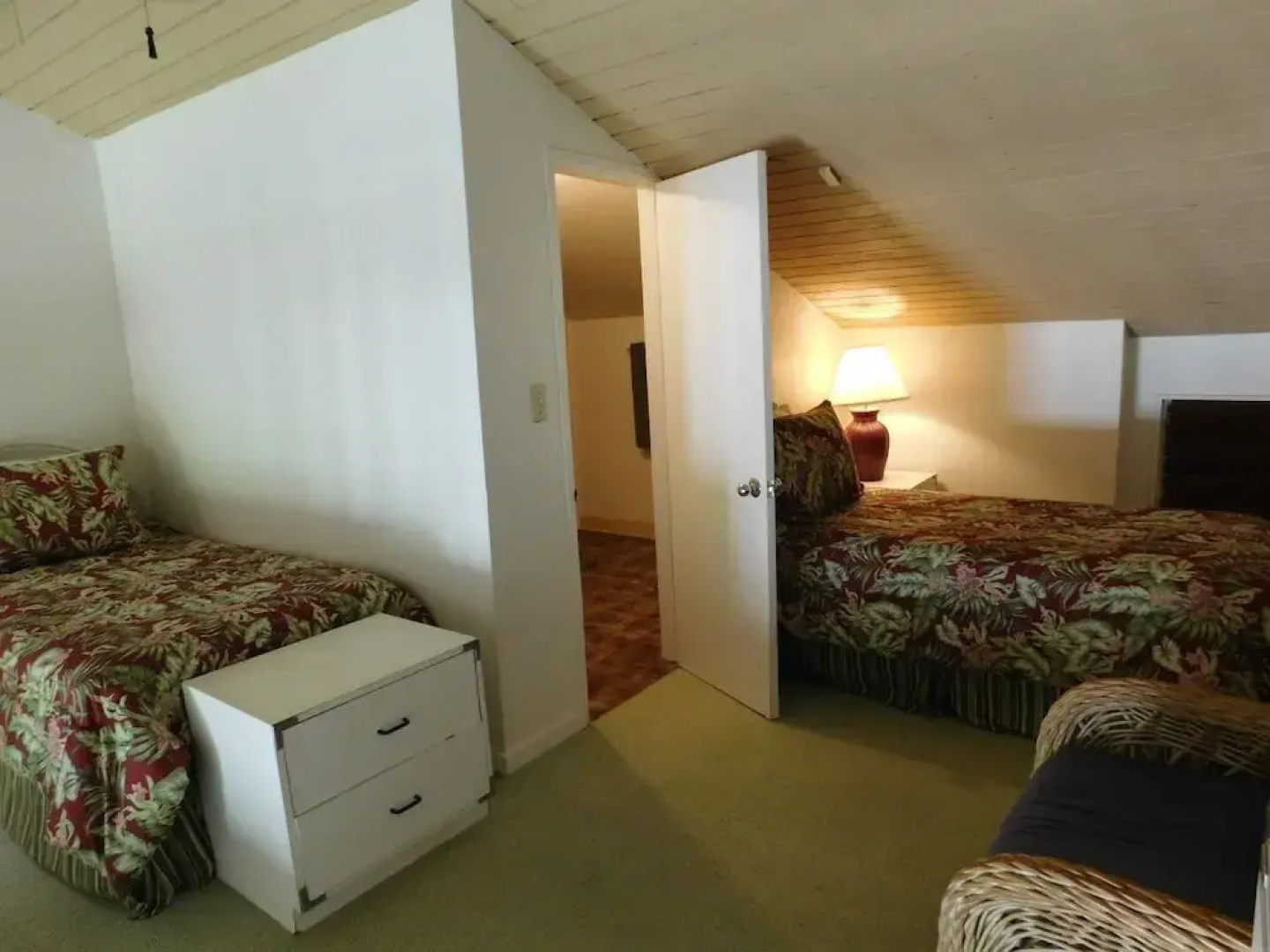 Turtle Bay Deep Blue**nuc 90-tvu-0523 1 Bedroom Condo by RedAwning