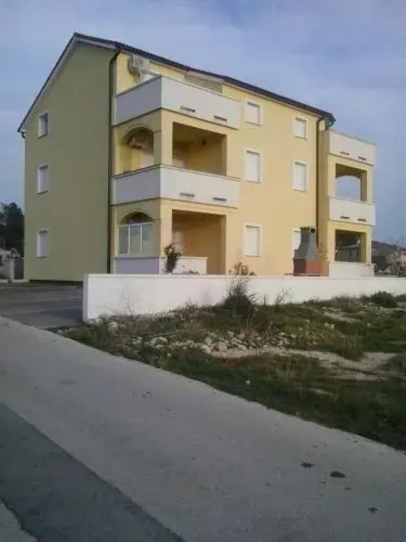 Apartment Elza