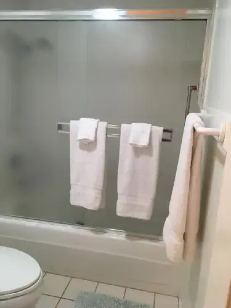 South Sierra - 2 Br Condo