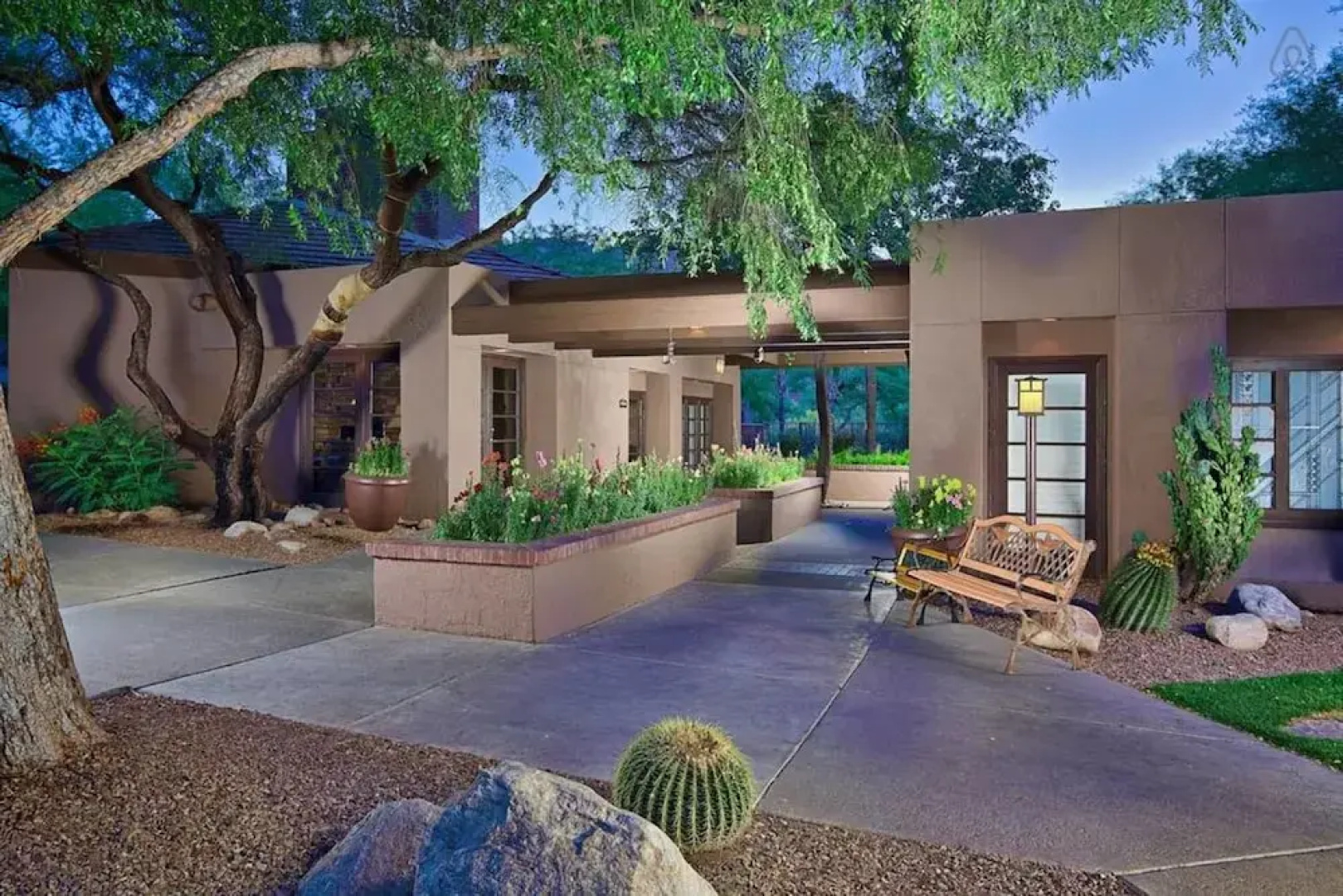 The Greens and Ventana Canyon 3115E