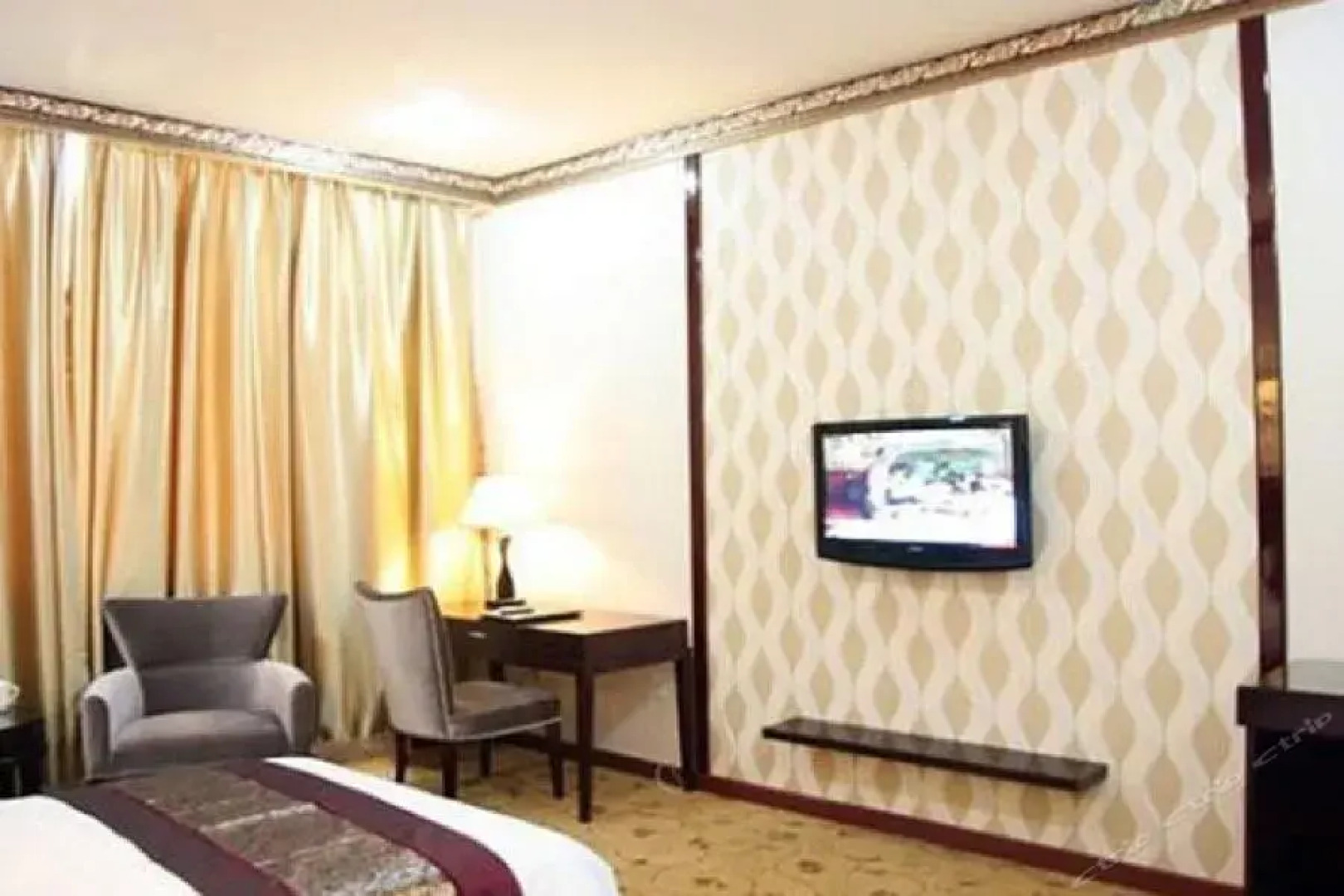 Linzhi Daxiagu Hotel