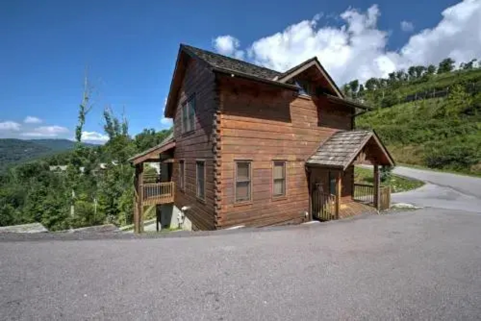 Toboggan Run - 4 Br Cabin