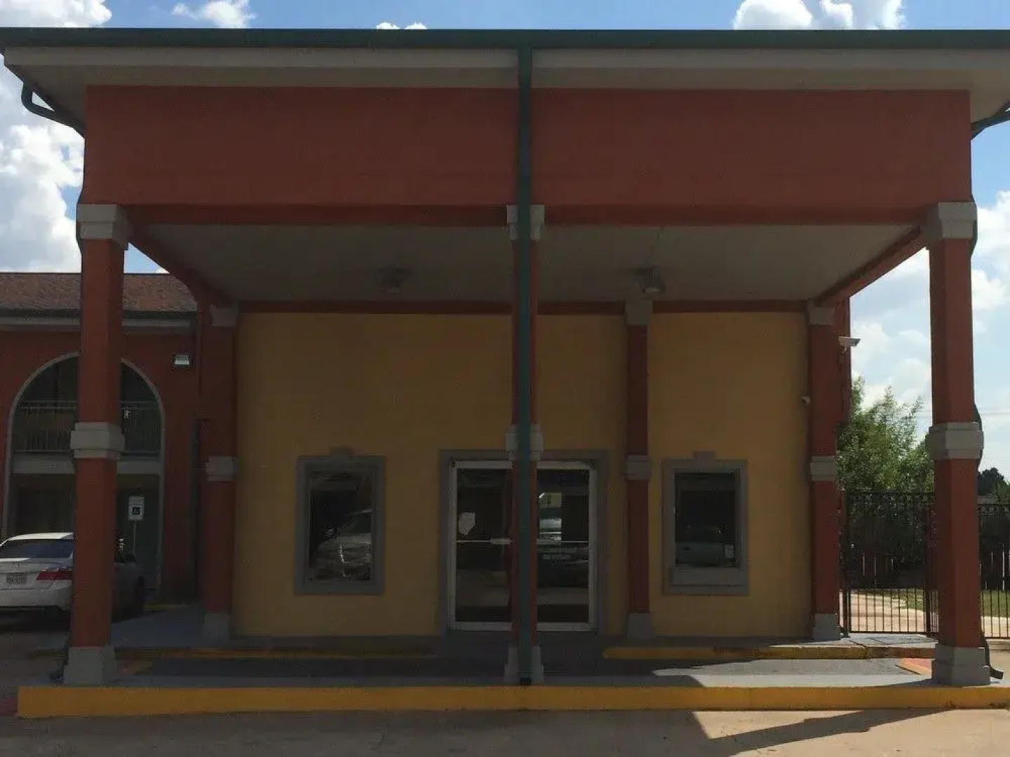 Select Inn & Suites Houston