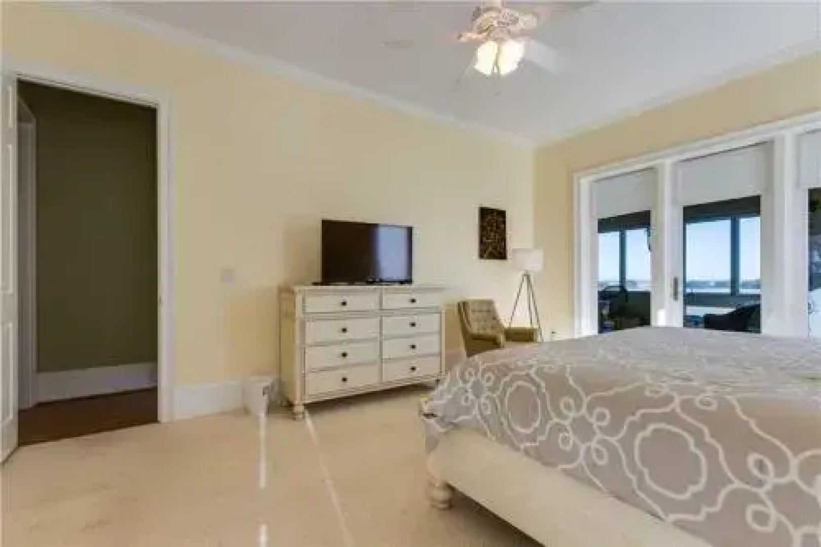 Ocean Forest Lane 1131 by RedAwning