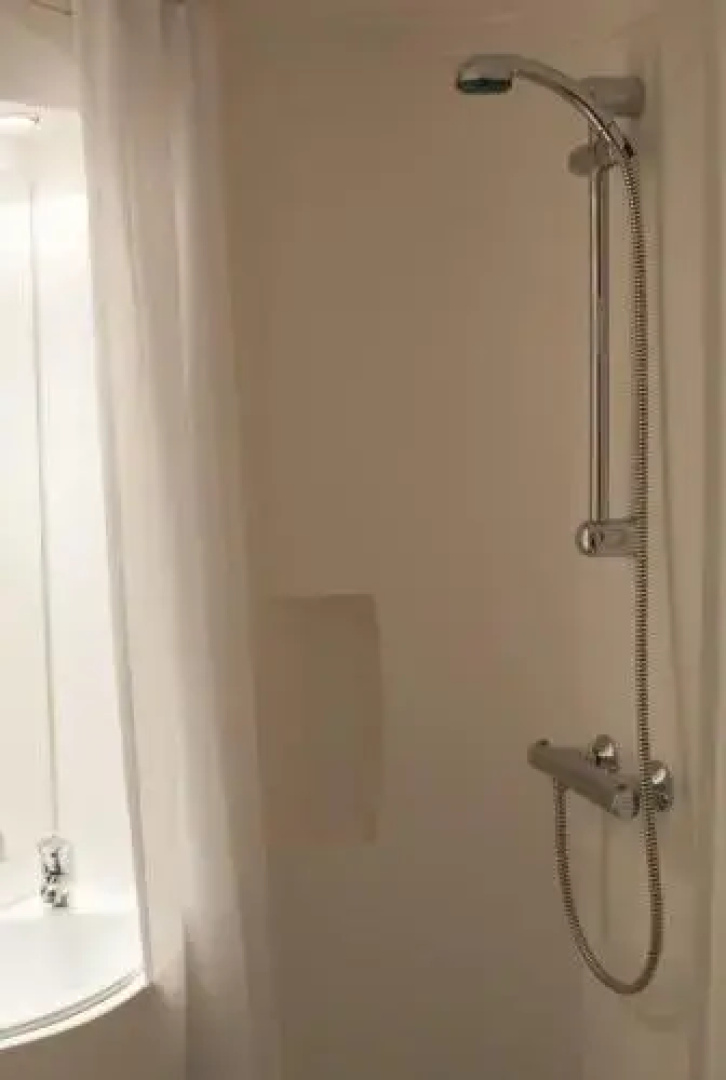Camelot Rooms