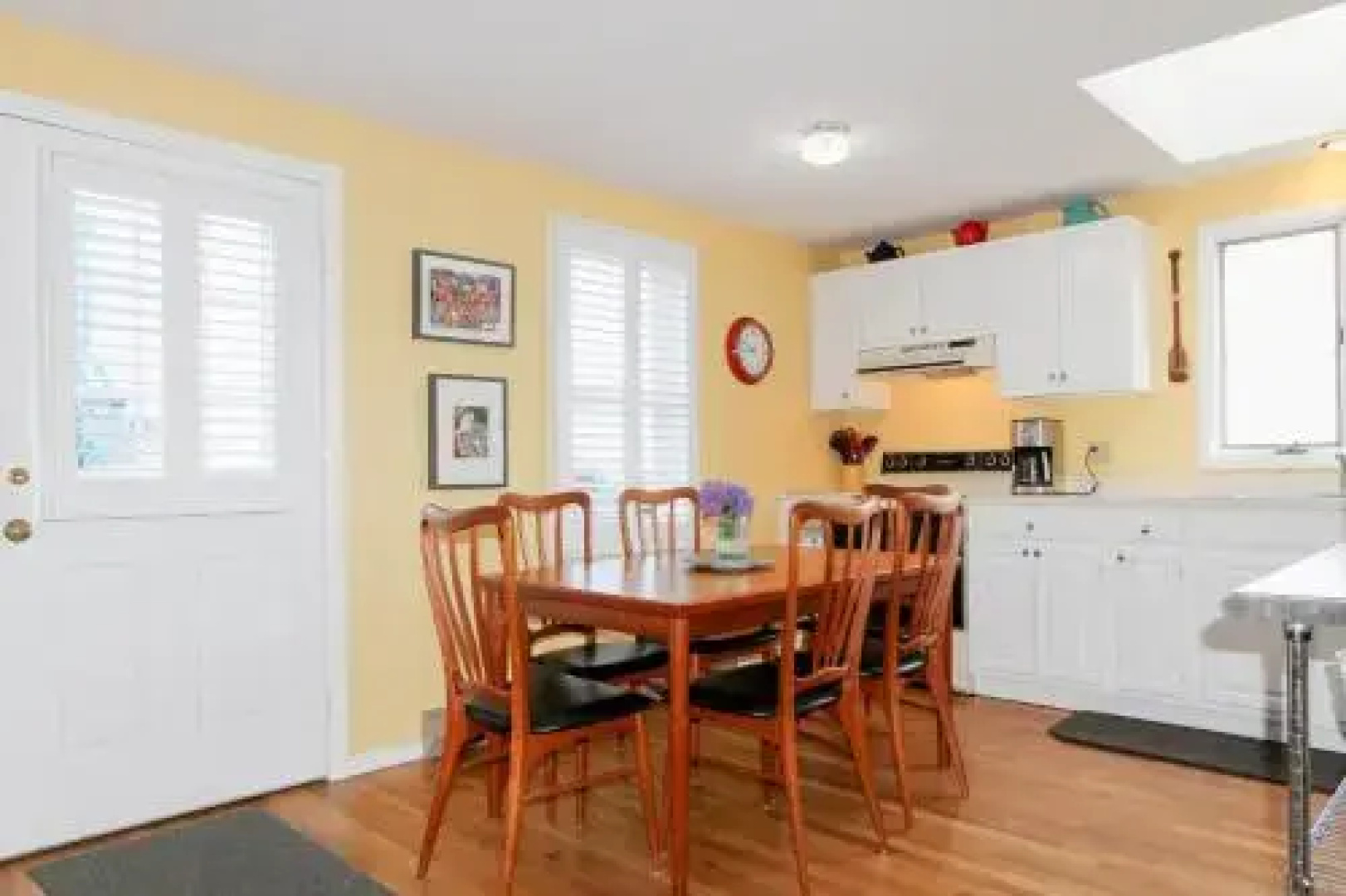 361 Shore Rd House - 3 Br home by RedAwning