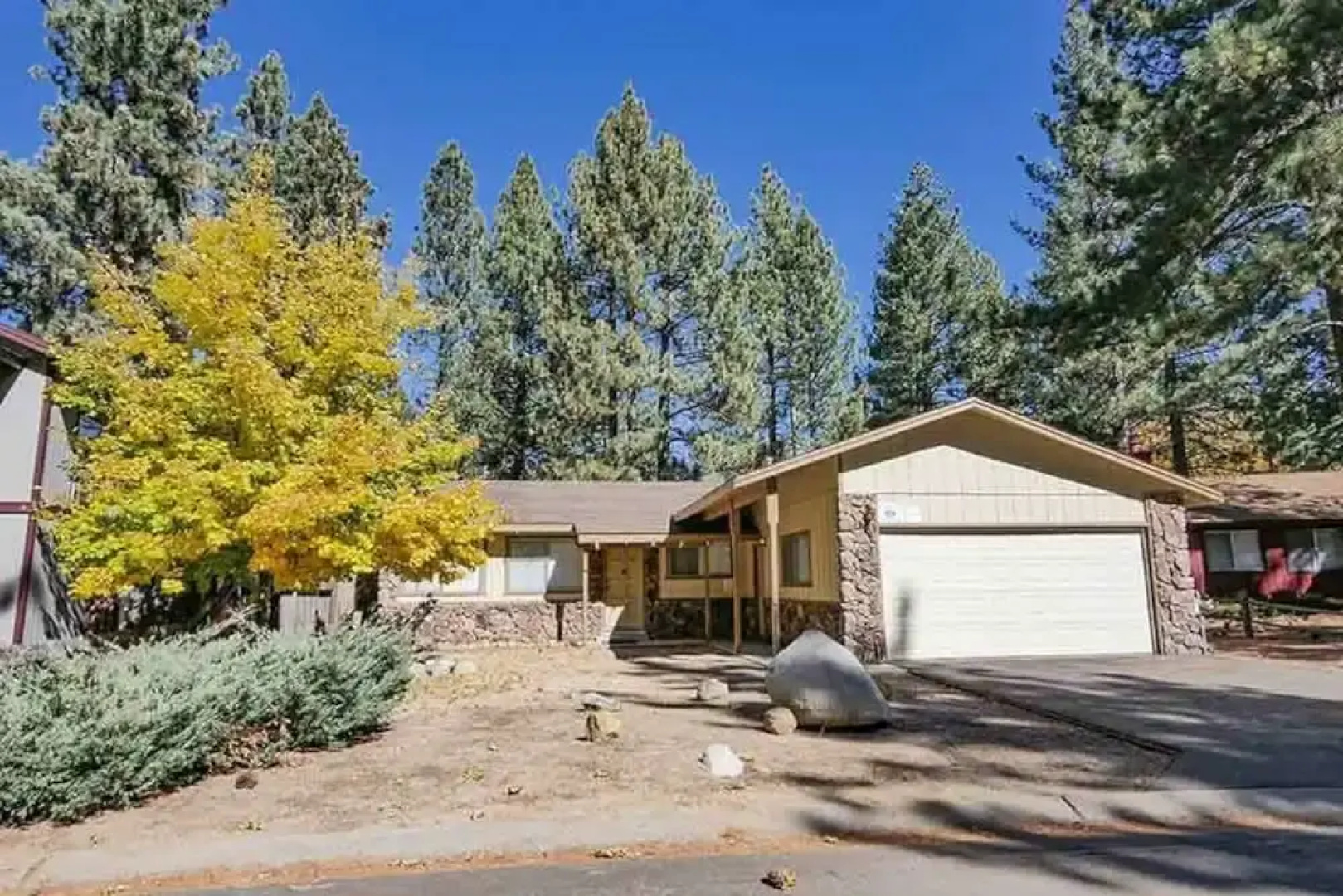 2945 Pinewood Drive by RedAwning