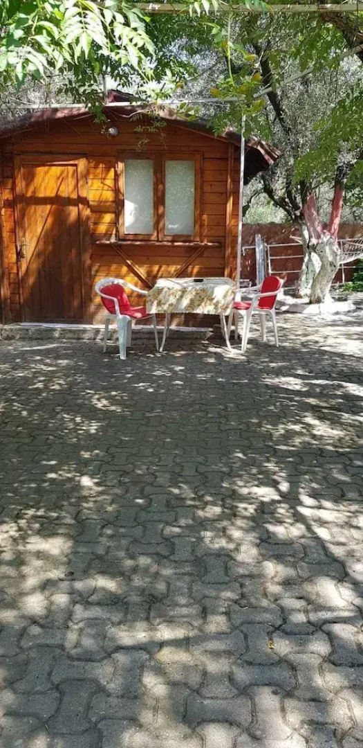 Erdek Oliva Havuzlu Pansiyon