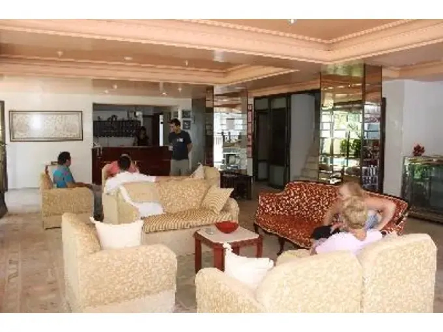 Tur Hotel