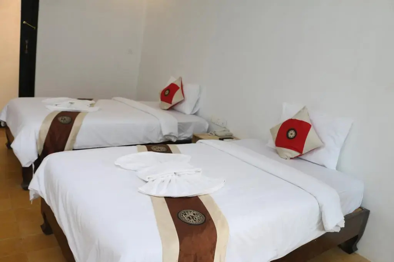 Antique Palm Hotel